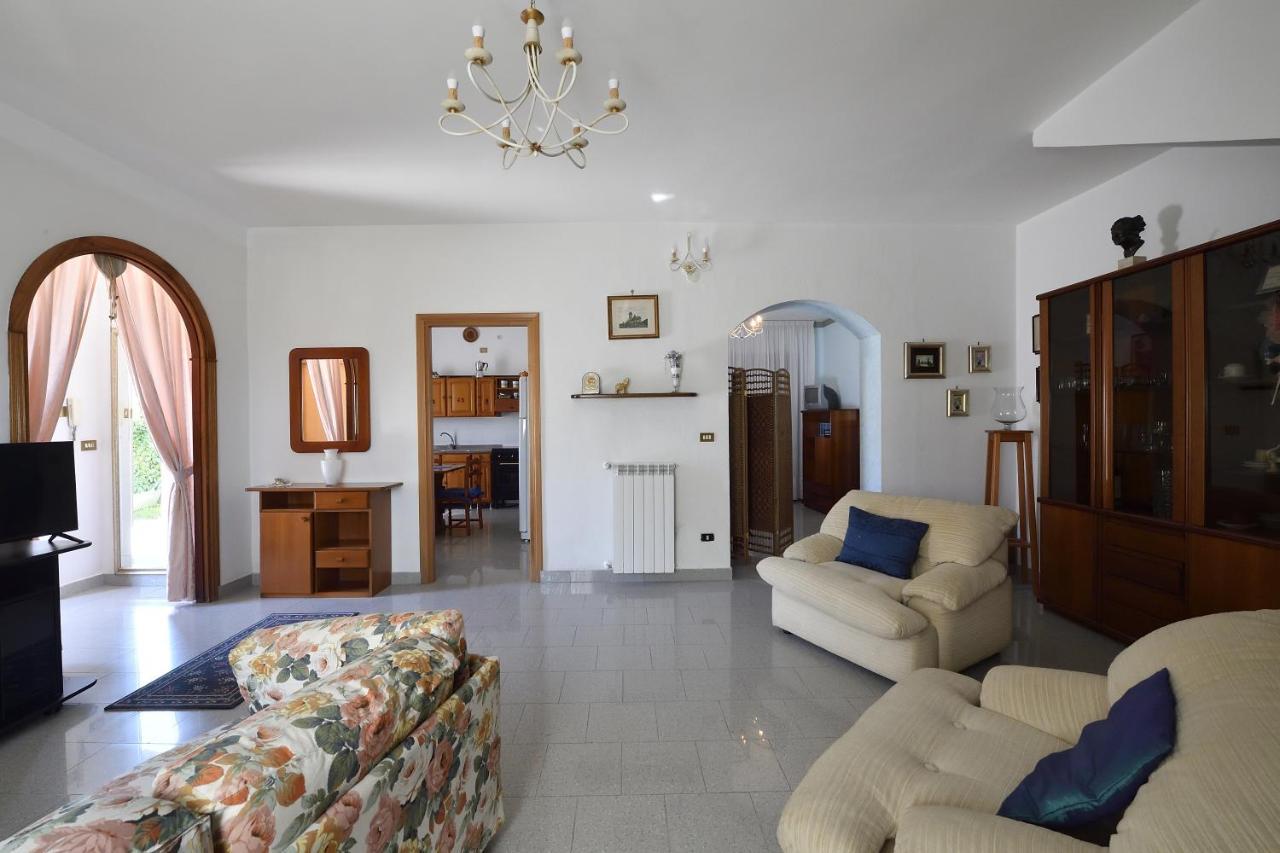 Villa Dafne Mare Fondi Sperlonga מראה חיצוני תמונה